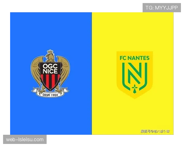 镜头记录:南特老将在主场告别战赛后向看台致意,泪洒绿茵